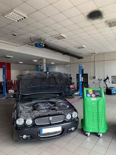 Garaż warsztat samochodowy